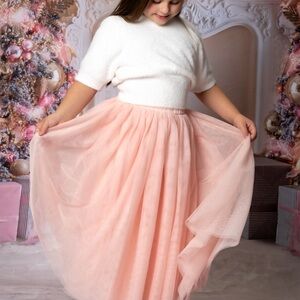 Off white soft sweater size large girls